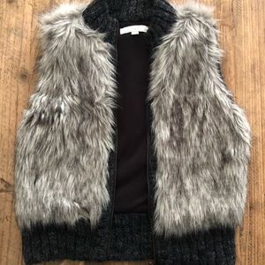 Loft faux fur sweater vest XS petite